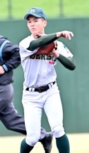 打線つなぐ潤滑油　宮尾日向　二塁手　３年　【聖地に挑む　舞い上がれ専大松戸】