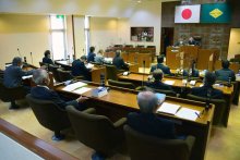 【速報】村議長に議員辞職を勧告　長生村議会　女性職員への傷害疑い逮捕　「村民感情から許されない」