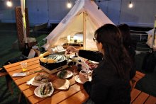 船橋駅直結のＢＢＱ施設　東武屋上、グランピングテントも人気　コロナ後へ、食体験強化