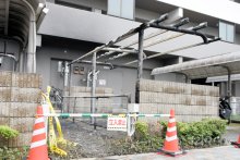マンション駐輪場でまた不審火、バイク焦げる　連続放火か　現場にはボンベのようなもの　浦安