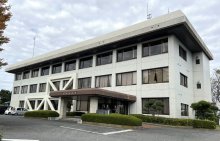 神崎町議選が告示　１１人届け出、１人超の少数激戦