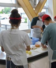 ７年ぶり、婚活イベント　ご当地野菜カレー作り　男女協力し、深まる交流　大網白里市