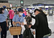 動植物持ち込み注意を　検疫など３機関、夏休みに周知　成田空港