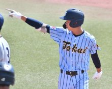 意地見せ猛反撃　東海大浦安　秋季千葉県高校野球大会　第５日