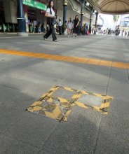 ディズニーの“玄関口”、改修へＣＦ　ＪＲ舞浜駅南口デッキ老朽化　ふるさと納税活用、寄付者はタイルに名前　浦安市