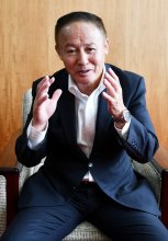 全世代型福祉拡充に意欲　「発酵」ＰＲ、酒蔵まつり再開　２期目の椿等・神崎町長　【インタビュー】
