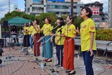 生演奏が船橋の街包む　音楽イベント「ミュージックストリート」２２日まで　ご当地ミュージシャンら、青空の下熱演