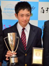 夢は世界一のプレーヤー　日本ジュニアテニス選手権優勝の白子中１年・金田歩積さん（１２）　【ひと模様】