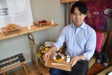 館山にアンテナショップ「ＴＡＴＥＹＡＭＡ　１０９３」オープン　寒天入りあんみつ味わって　千葉県産天草の魅力発信