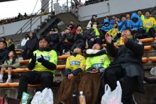 熱い声援も敗戦に落胆　ジェフ千葉、フクアリでパブリックビューイング「来季こそＪ１へ」