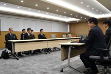 京葉線快速縮小問題　ＪＲが千葉市長に直接説明　市長「納得のいく説明なかった」　ＪＲ「予定通り進める方向で理解得たい」