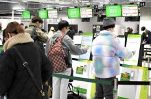 成田空港、国内線の利用者１億人到達　ＬＣＣターミナル転機に　「身近な移動手段」定着へ