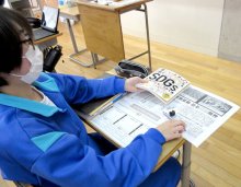 新聞根拠に意見文書く　御宿町立御宿中学校　【ＮＩＥ報告　千葉県内実践校の取り組み】