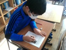 想像力や表現力育てる　白井市立白井第一小学校　【NIE報告　県内実践校の取り組み】