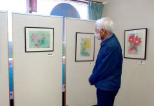 濃淡、にじみ生かした２４点　市原　透明水彩展　２０日まで