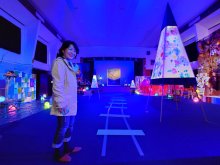 公民館が幻想的空間に　小湊鉄道と銀河鉄道融合　百年後芸術祭の演劇会場　市原
