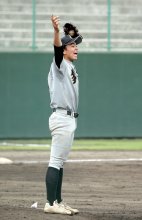 恩師へ感謝の涙　３年間強くしてくれた　多古・村山真　第１０６回全国高校野球　千葉大会　第５日