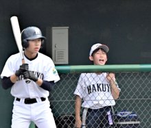 マネジャー弓削さん　明るく佐原白楊ナイン鼓舞　第１０６回全国高校野球　千葉大会　第１０日