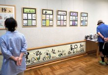 筆くわえ、素朴な草花描く　星野富弘さん追悼の輪　君津中心に詩画展や朗読会