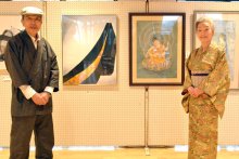 線描画と仏画独創的に　１３日まで杉山さん夫婦展　いすみ