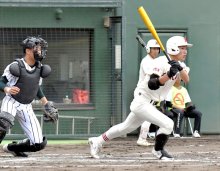 拓大紅陵３点先制実らず　守備精度で明暗　秋季関東地区高校野球