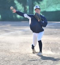 走塁と小技が武器　岩瀬渉真　内野手　２年　【八街から聖地へ　千葉黎明初のセンバツ】選手紹介