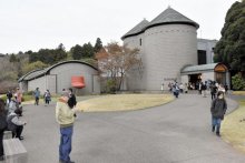 佐倉の川村記念美に別れ　営業終了、休館へ　愛好家続々、最後見届け