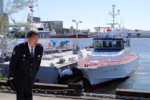 【複数写真あり】２代目「いぬぼう」就航　パワーや速度アップ、千葉市内の拠点港で披露　県警水上警察隊