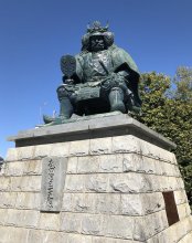 信玄公にごあいさつ！　甲府市とのつながりの中で（１）　【鳥光宏の旅と文学】（２）