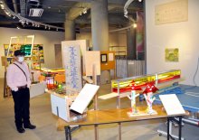 ＧＷアートで発車オーライ！　小湊鉄道の１００年魅力紹介　市原湖畔美企画展　機関庫見学やマルシェ　９月１５日まで多彩催し