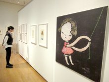 青森ゆかりの芸術家に焦点　奈良美智さんら１６人紹介　木版画、国民的キャラ関連も　市川