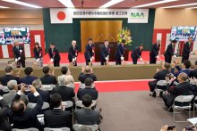 成田空港強化、本格工事　滑走路新設・延伸　年間発着５０万回へ