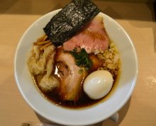 職人の技とこだわり光る　すし割烹が手がける一杯　こばやし中華そば（千葉市中央区）　【房総ラーメン図鑑　ＰａｒｔⅡ】（４）