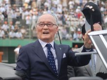 【速報】長嶋茂雄さん死去　佐倉市出身、８９歳　ミスタープロ野球、巨人で活躍