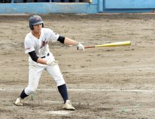 松戸六実継続試合制す　前日降板　佐古が殊勲打　第１０７回全国高校野球　千葉大会　第７日