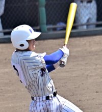 敬愛学園逆転し逃げ切る　第１０７回全国高校野球　千葉大会　第１２日