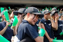 「思い届いた」「甲子園でもＶを」　歓喜に沸く市船橋スタンド　卒業生や保護者も感無量　両校ナインの奮闘たたえる　第１０７回全国高校野球選手権　千葉大会　最終日