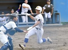 夏覇者から大量点　千葉経大付　第７８回秋季千葉県高校野球大会