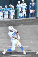 強振で殊勲一打　八千代松陰・田中　第７８回秋季県高校野球大会