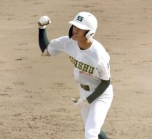 専大松戸・柴田Ｖ打　気合十分「貢献できた」　第７８回秋季関東高校野球大会