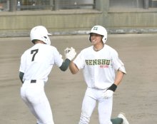 専大松戸４強、横浜撃破　第７８回秋季関東高校野球大会