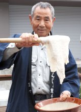 自慢の粘り　君津　特産自然薯、試し掘り　品質良好