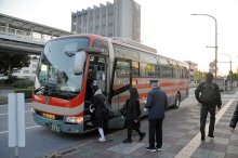 小湊鉄道、７日も始発から運休　五井―上総牛久間、のり面崩落で　代行バス運行　市原高校は始業時間遅らす