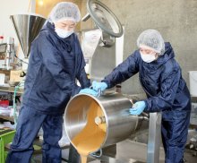 千葉県産にこだわりピーナツバター　元幼稚園活用、海外輸出も　山武のＨＡＰＰＹ　ＮＵＴＳＤＡＹ　【落花生今昔物語　千葉で芽吹き１５０年】