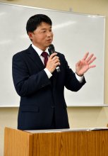 変革もたらす原動力に　宇井伸征氏（４８）無新　【多古町長選　立候補者の横顔】