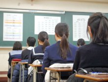 いざ本番、期待と緊張胸に　千葉県内公立高入試スタート　「頑張る」「いつも通りに」　保護者らエール、３月３日合格発表　