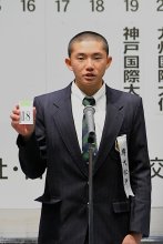 緊張せず聖地楽しむ　専大松戸センバツ抽選会