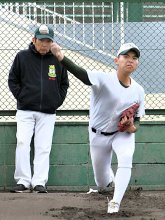門倉、小林準備ＯＫ　専大松戸甲子園だより　第９８回選抜高校野球