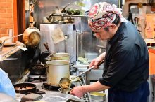 スパイスで心身「整う」　守り抜く唯一無二の味　カレーレストランシバ（千葉市稲毛区）　【房総グルメ探訪】（１０）