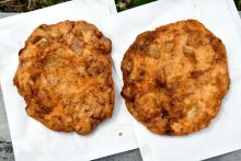 懐かしいソウルフード　祭りの定番、長蛇の列　たまごフライ（浦安市）　【房総グルメ探訪】（８）